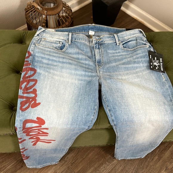 True Religion Denim - Women’s True Religion Funky Destroy boyfriend jeans